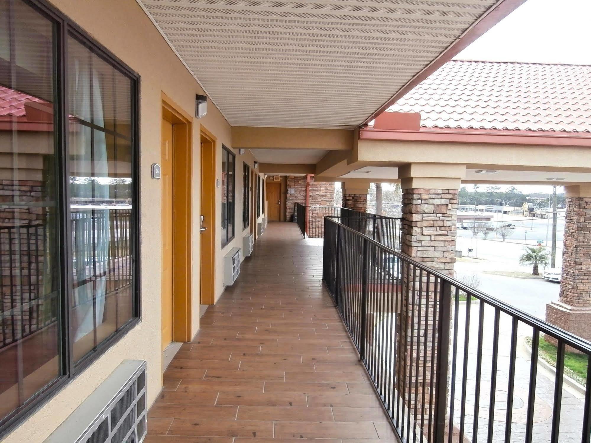 Americas Best Value Inn&Suites-Griffin Exterior foto